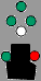 3 feux verts en triangle au-dessus d'un feu blanc de tête de mât, un feu rouge à droite et un feu vert à gauche