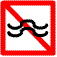 panneau blanc bordé de rouge et barré, contenant 2 ondulations noires